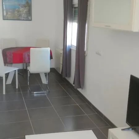 Casa En Para 6 Personas Con 2 Y Piscina Comunitaria Holiday home